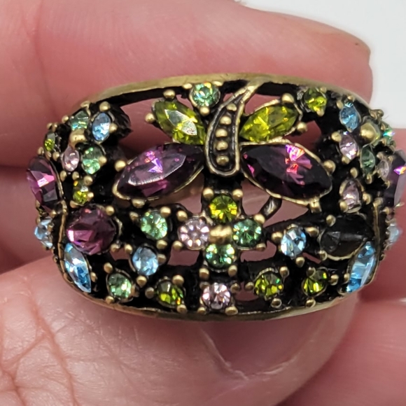 Heidi Daus Amethyst Swarovski Crystal Dragonfly Necklace, Earrings and Ring Set - Picture 6 of 8